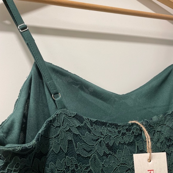 Sweetheart spaghetti strap lace maxi dress - Picture 12 of 14